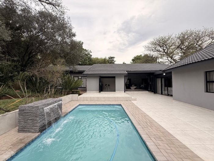 For Sale: Spacious 6-Bedroom House in Huttenheights with Pool and Entertainment Area.