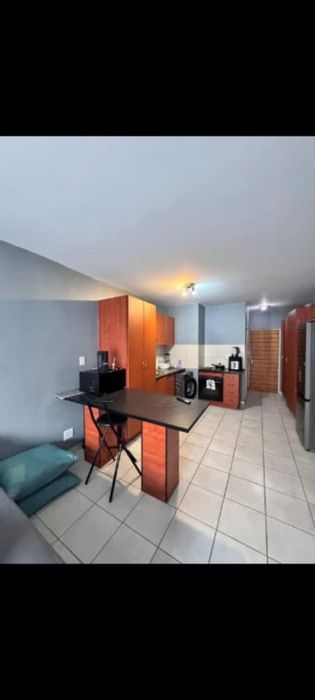 Del Judor Apartment To Rent: 1 Bedroom, secure complex, near amenities, open-plan layout.