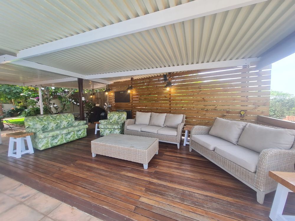 Poolside entertainment patio