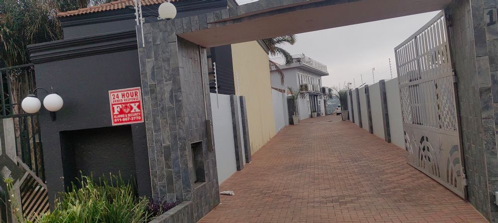 Entrance and side view