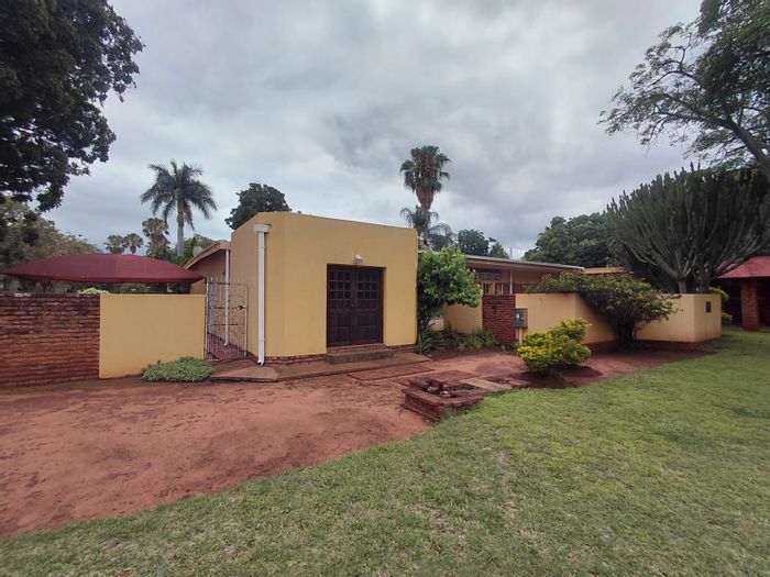 Spacious 3-bedroom house in Impala Park, For Sale with great potential.