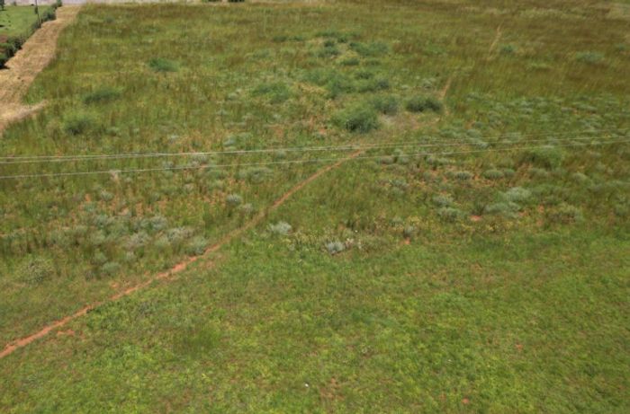 Vacant Land for Sale in Henley On Klip, 4,064 m², utilities available.