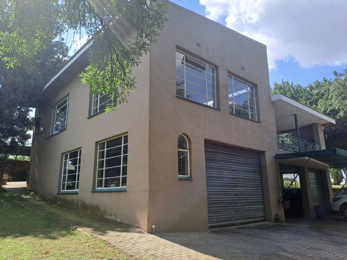 Farm for Sale in Helderstrome AH: Spacious plot, river access, potential flatlet.