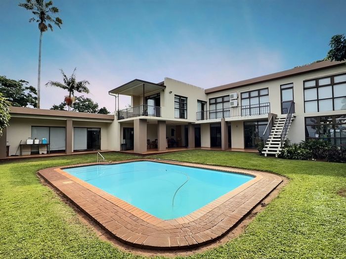 For Sale: House in Mtunzini Central with pool, flatlet, and ocean views.