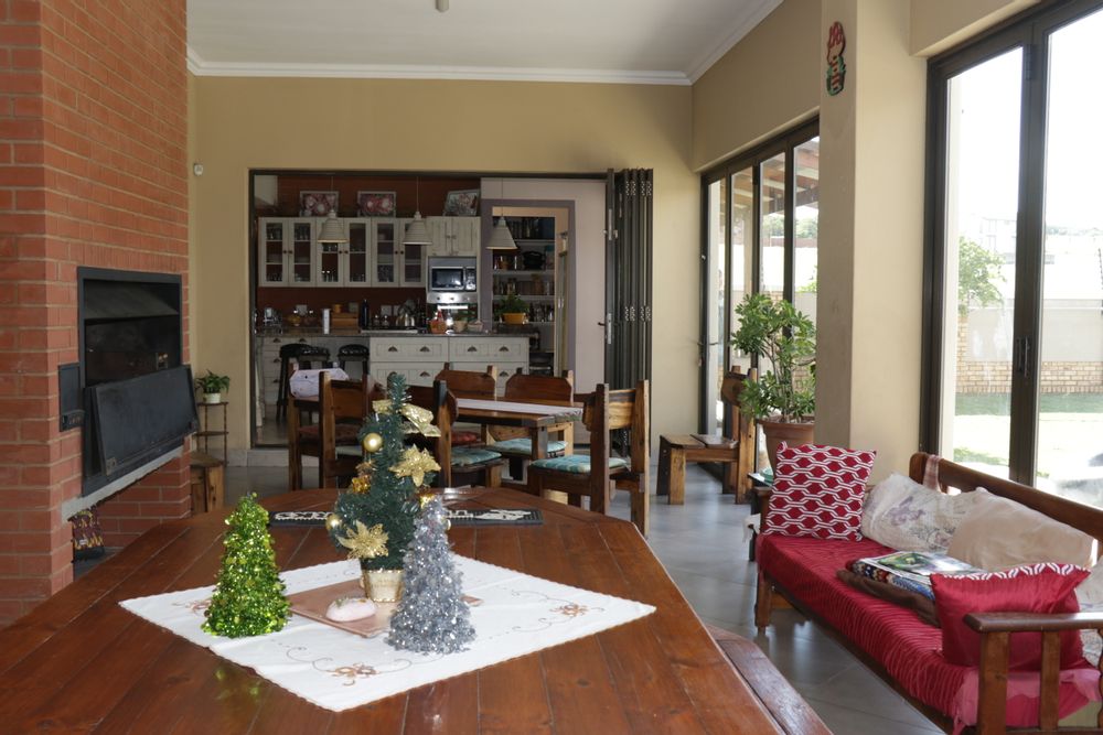 Large entertainment area with indoor braai