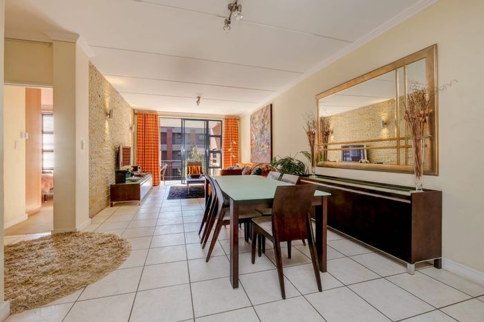 Morningside Apartment To Rent: 2 beds, security, pool, clubhouse, close to Sandton.