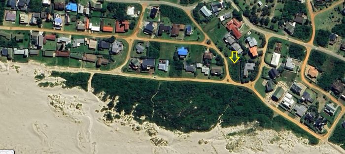 Vacant Land Residential For Sale in Oyster Bay Central, 789 m² beachfront corner stand.
