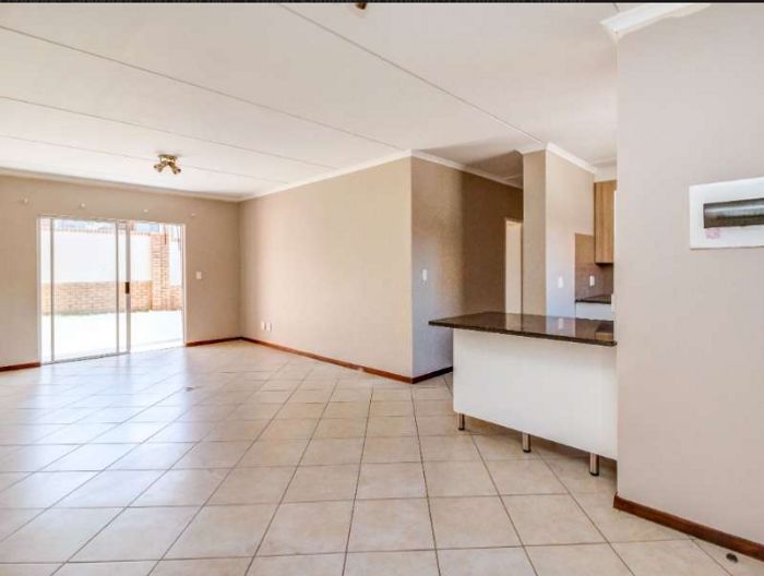 For Sale: 2-Bedroom Apartment in Sagewood with Pool, Security, and Fibre Connectivity.