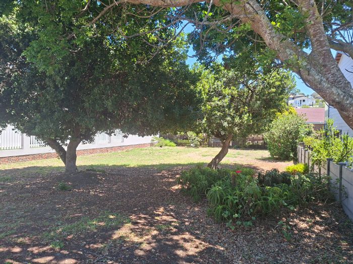 Vacant Land Residential in Tergniet, 300m from beach, fully fenced, for sale.