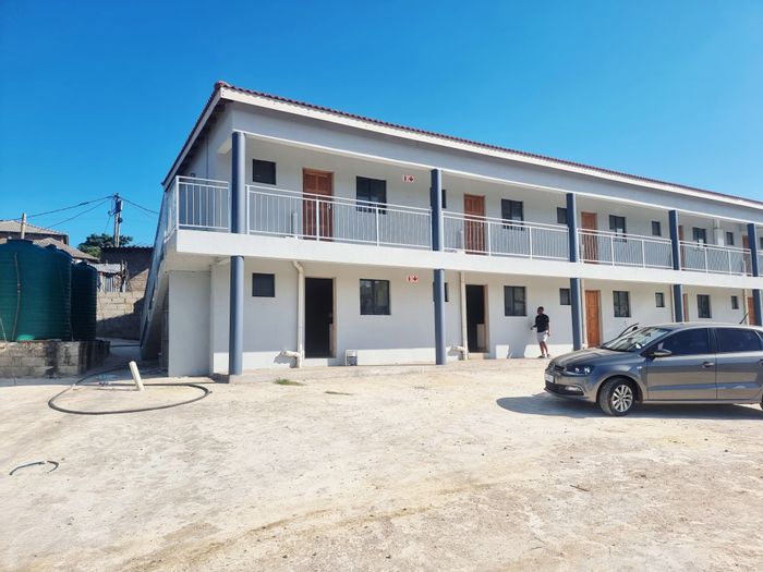 Ngwelezana House To Rent: 1 bedroom, secure parking, near schools and hospital.