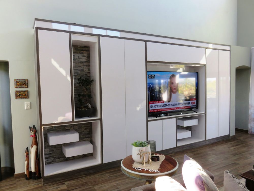 Full entertainment / Tv cabinets in lounge