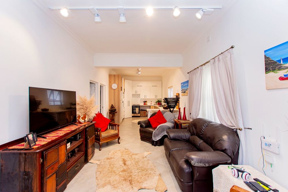 flatlet open plan living area