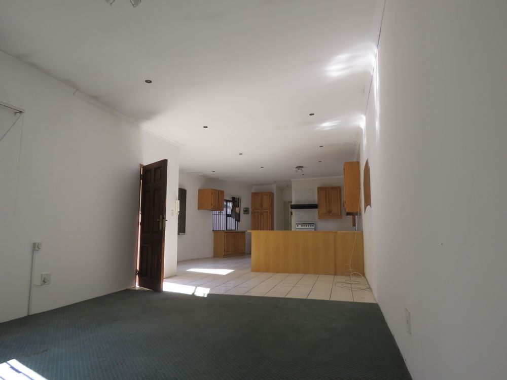 Flatlet lounge and kitchen