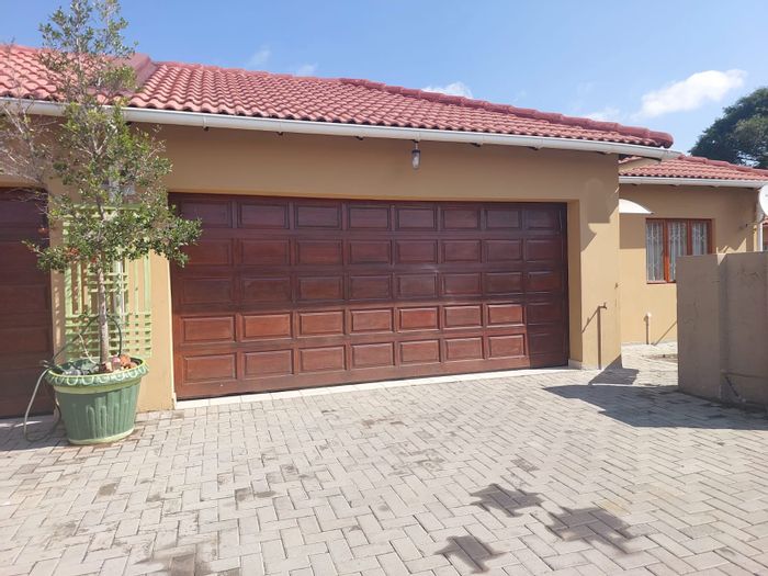 4-Bedroom House For Sale in Waterval East with double garage and secure complex.