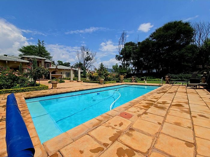 For Sale: Spacious 5-bedroom house in Montana with pool, gardens, and flatlet.