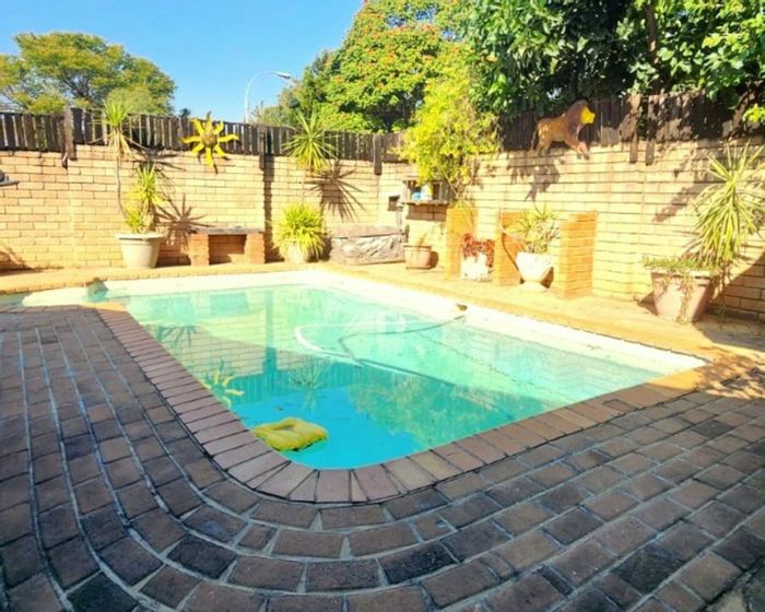 Geelhoutpark House For Sale: Three rental units, pool, and income potential.