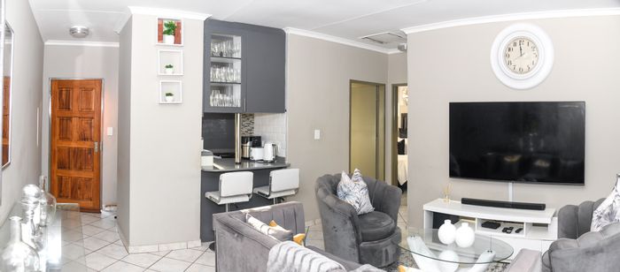 Groblerpark Apartment For Sale: 2 Bedrooms, balcony, close to amenities, auction available.
