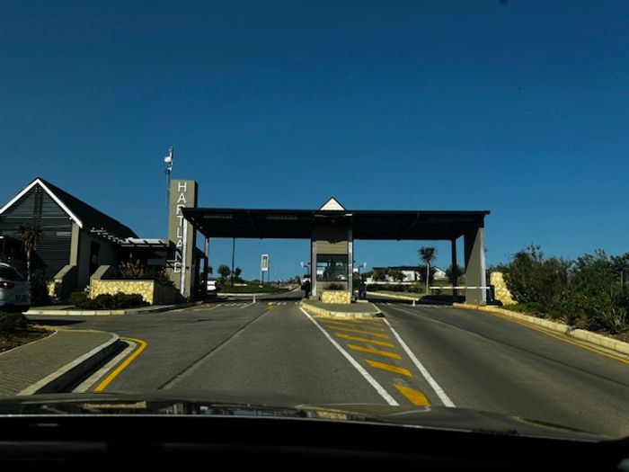 House for Sale in Hartland Lifestyle Estate: Sea views, inverter geyser, smart lighting.