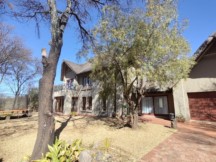 House for Sale in Vaal de Grace Nature Estate: 4 beds, outdoor entertainment, nature views.