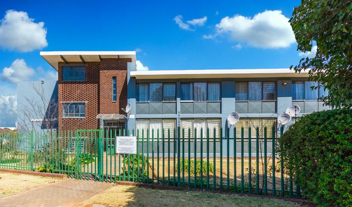 For Sale: Apartment in Mindalore with 2 bedrooms, study, secure parking, and amenities.