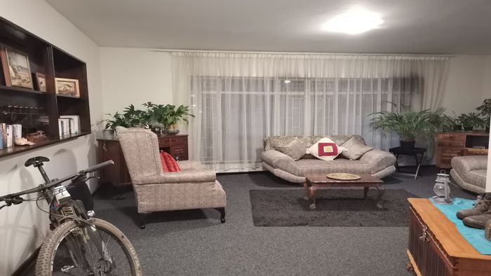 For Sale: 3-Bedroom Apartment in Baillie Park with Private Garden and Secure Parking.