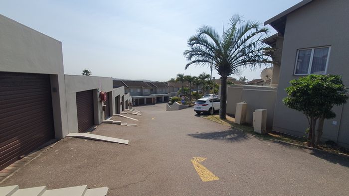 For Sale: 2-Bedroom Apartment in Bluff with private garden and pet-friendly complex.