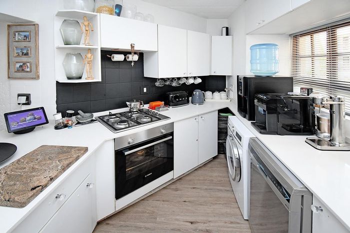 For Sale: Townhouse in Dowerglen Ext 4 with pool, gardens, and convenient access.