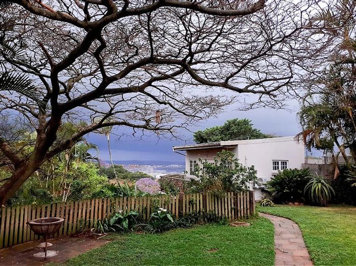 House For Sale in Manor Gardens: Income-Generating Cottages, Lush Garden, Backup Power.