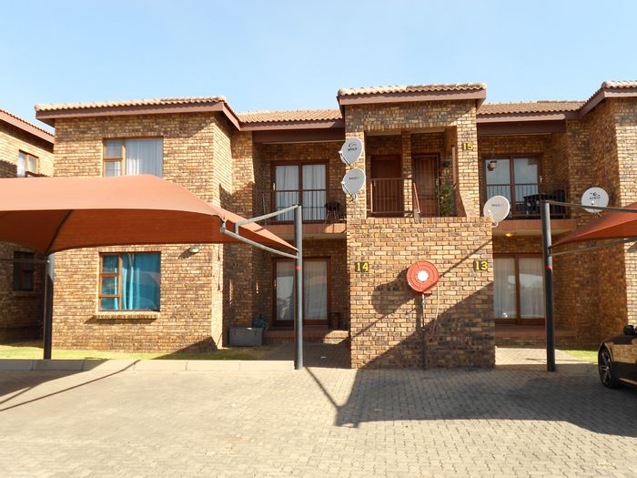 For Sale: Townhouse in Kriel Central with 2 bedrooms, en-suite, and secure estate.