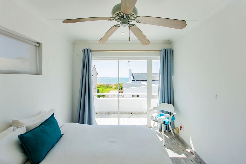 The second bedroom with Sea Views and access to balcony