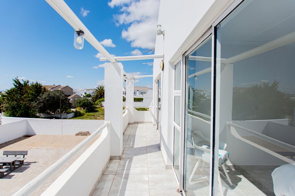 Balcony for two upstairs Bedrooms with Sea Views
