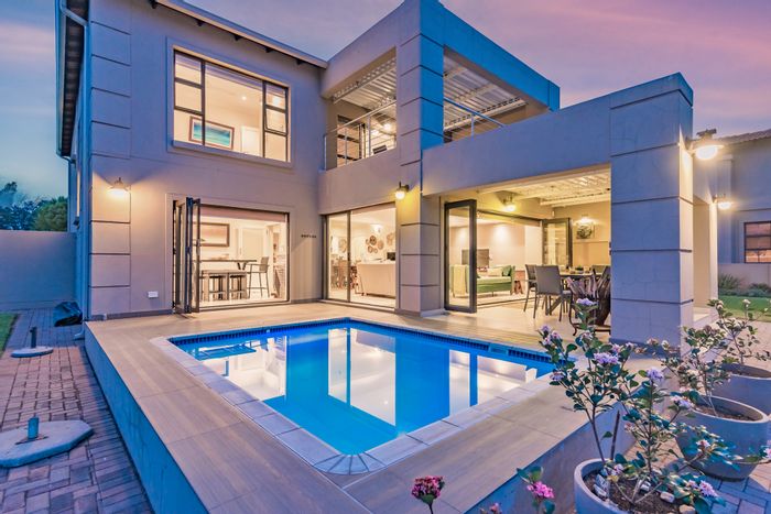 For Sale: House in Club Milos Estate with pool, solar power, and en-suite bedrooms.