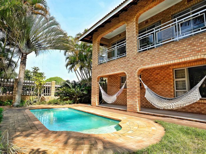 Spacious St Lucia Central house with pool, granny flat, and borehole for sale.