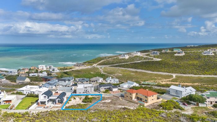 Vacant Land Residential for Sale in Struisbaai Central - 744m² with sea views.