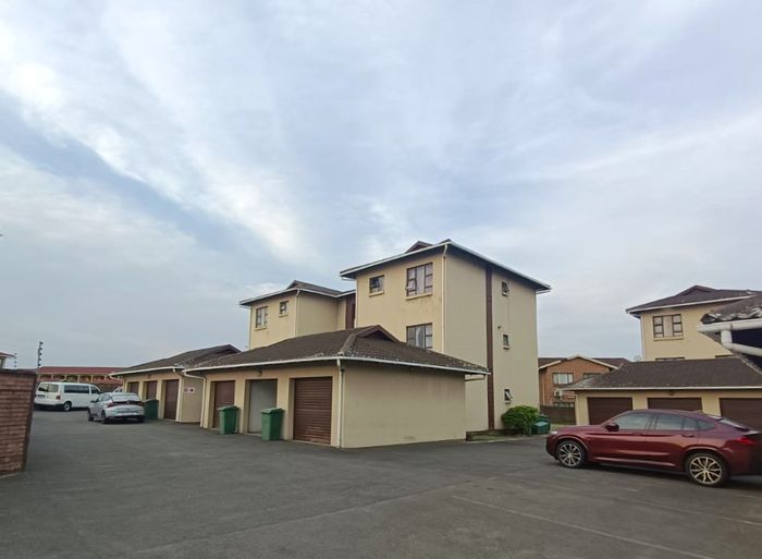 2-Bedroom Apartment To Rent in Arboretum with balcony, parking, and close to amenities.