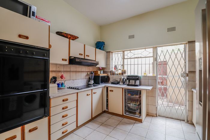 3-Bedroom Apartment in Halfway Gardens For Sale with Secure Complex and Parking.