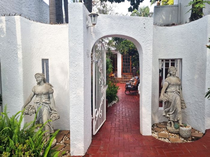7-Bedroom House in Protea Park For Sale: Guest House Potential, Pool, Secure Living.