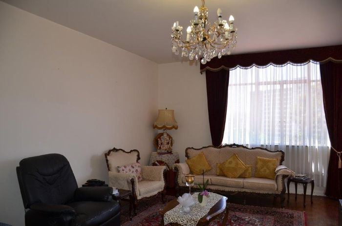 For Sale: 3-Bedroom Apartment in Bedford Gardens with Security and Scenic Views.