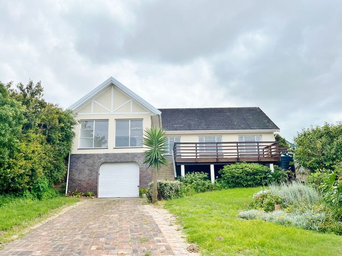 East Bank House For Sale: 3 bedrooms, river views, garage, pet-friendly yard.