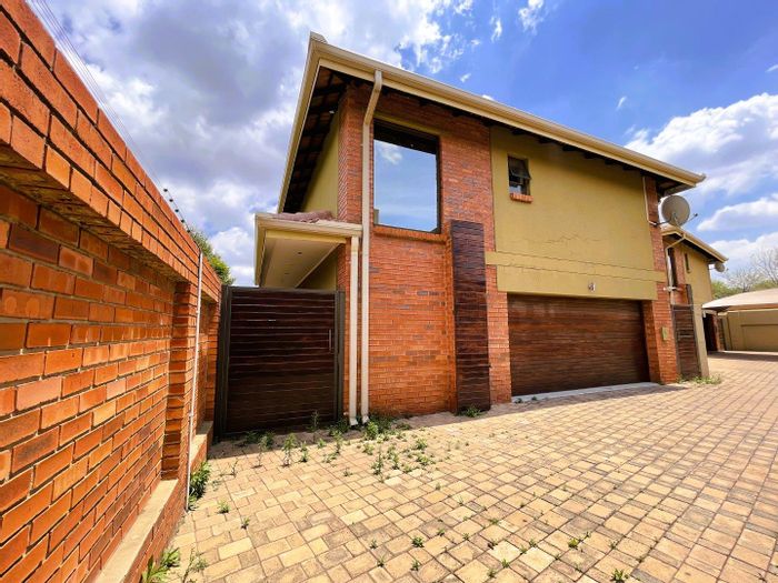 House for Sale in Secunda Central: 3 bedrooms, deck, braai area, secure living.