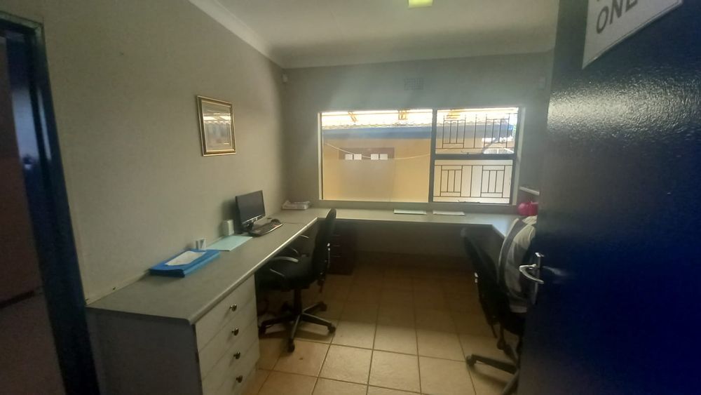 Office 4