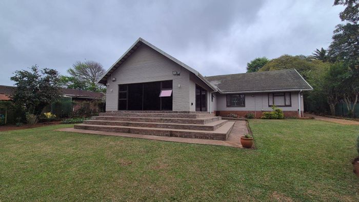 River View House For Sale: 4 beds, entertainment area, river access, security features.