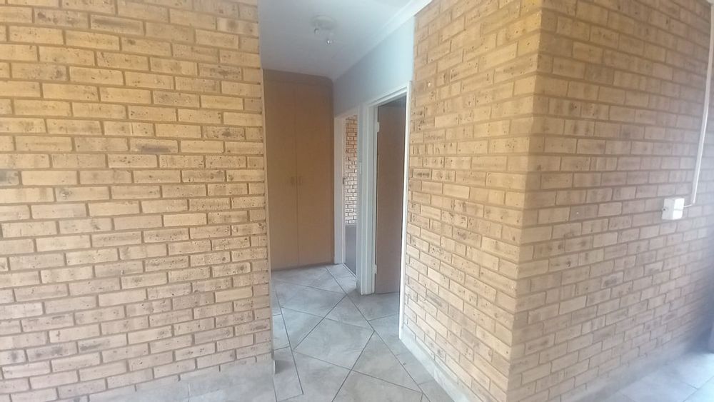 Passage to bedrooms