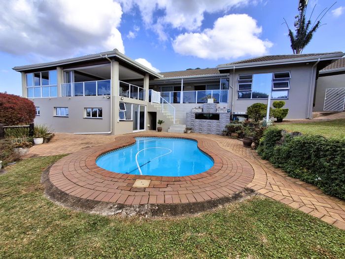 Ramsgate House For Sale: 5 bedrooms, sea views, pool, off-grid capabilities.