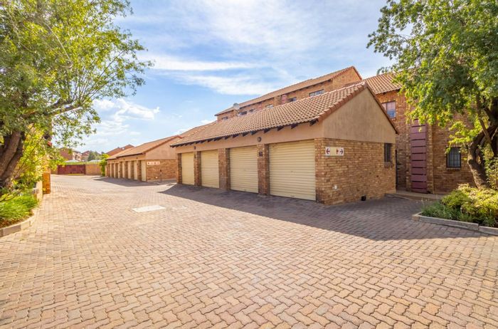 2-Bedroom Apartment To Rent in Erand Gardens with secure parking and community gardens.