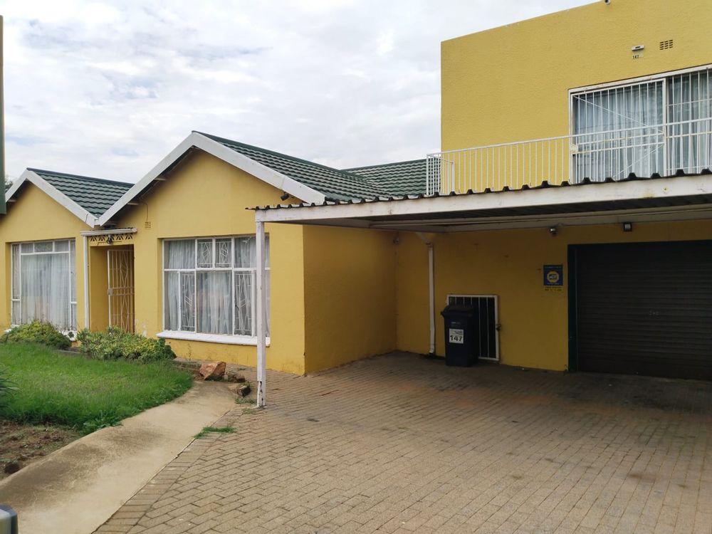 Face of House