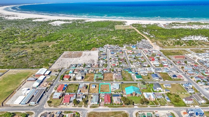 Vacant Land Residential for Sale in Struisbaai Central, near amenities and beach access.