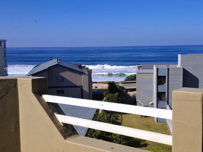 For Sale: 3-Bedroom Apartment in Margate North Beach with Sea Views and Balcony.