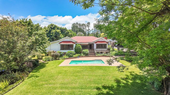 For Sale: Spacious 4-Bedroom House in Howick North with Pool and Triple Garage.