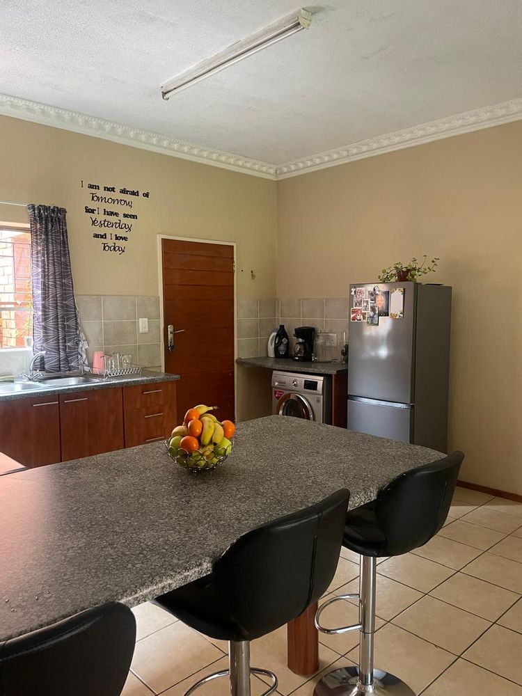 Spacious Kitchen